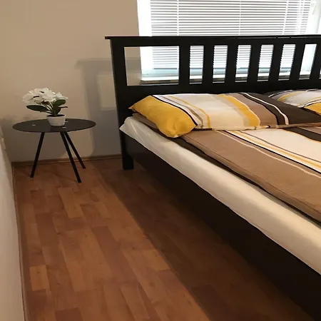 White House Rauxel Апартаменты