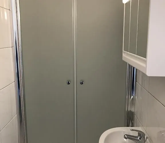 白宫卡斯特罗洛克赛尔公寓 * 卡斯特罗普-劳克塞尔